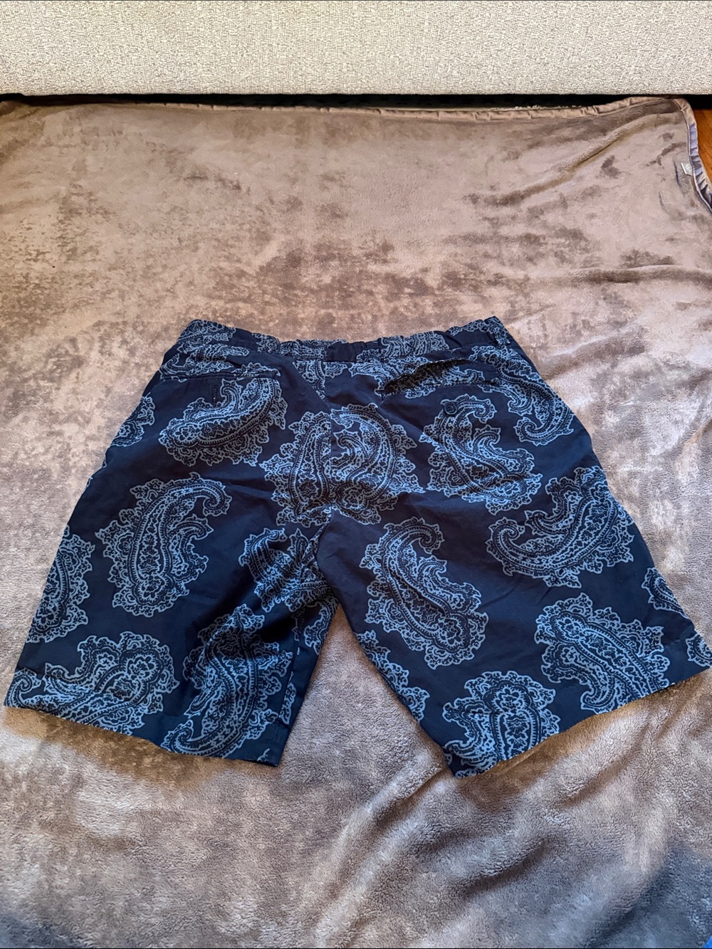 French Connection shorts with paisley pattern - Picture 3 of 3